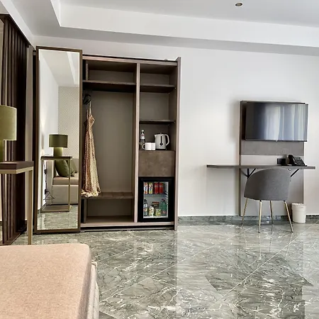 招待所 Salemare & 切法卢