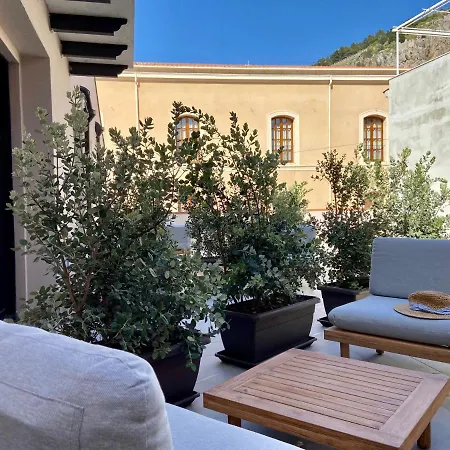 Salemare & Guest house 4*