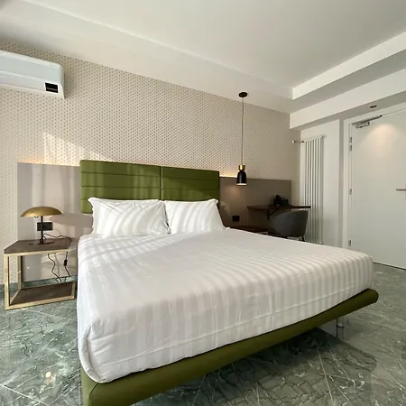 Salemare & Guest house 4*