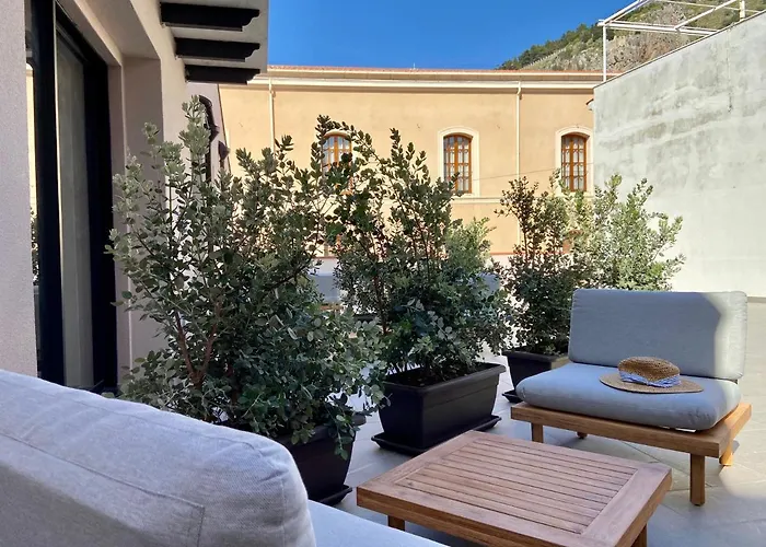 Salemare & Guest house 4*