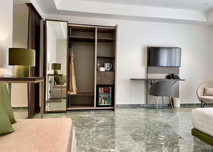 Salemare & Guest house 4*