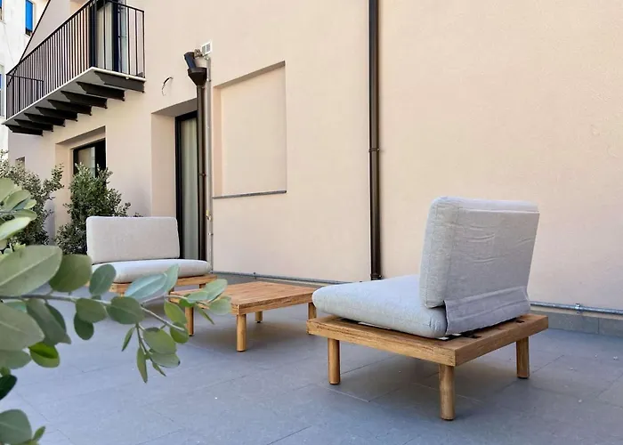 Salemare & تْشيفالو