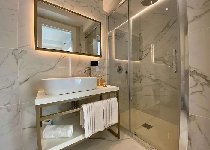 Salemare & تْشيفالو