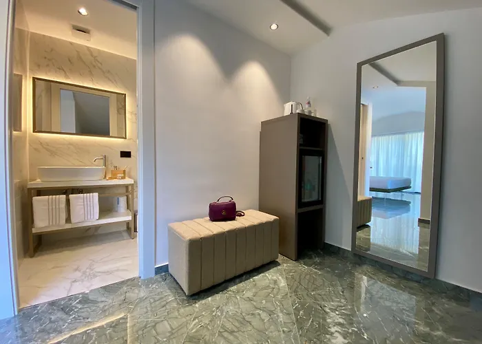 Guest house Salemare & 4*