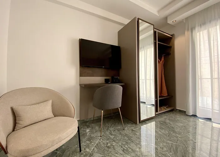 Salemare & Guest house 4*